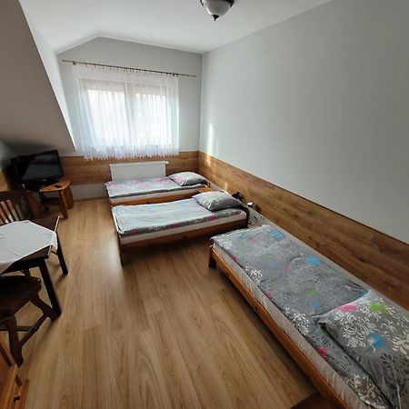 Zlota Roza Otel Sedziszow Dış mekan fotoğraf