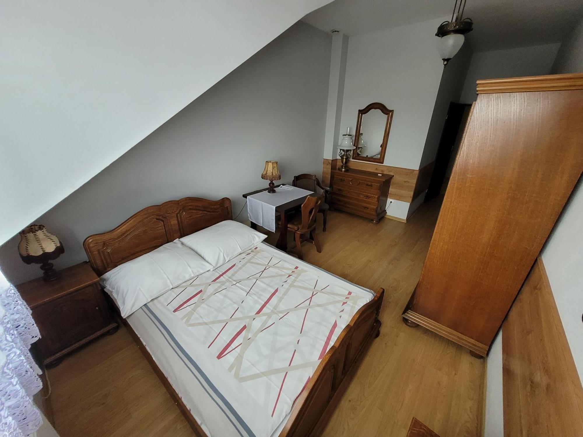 Zlota Roza Otel Sedziszow Dış mekan fotoğraf